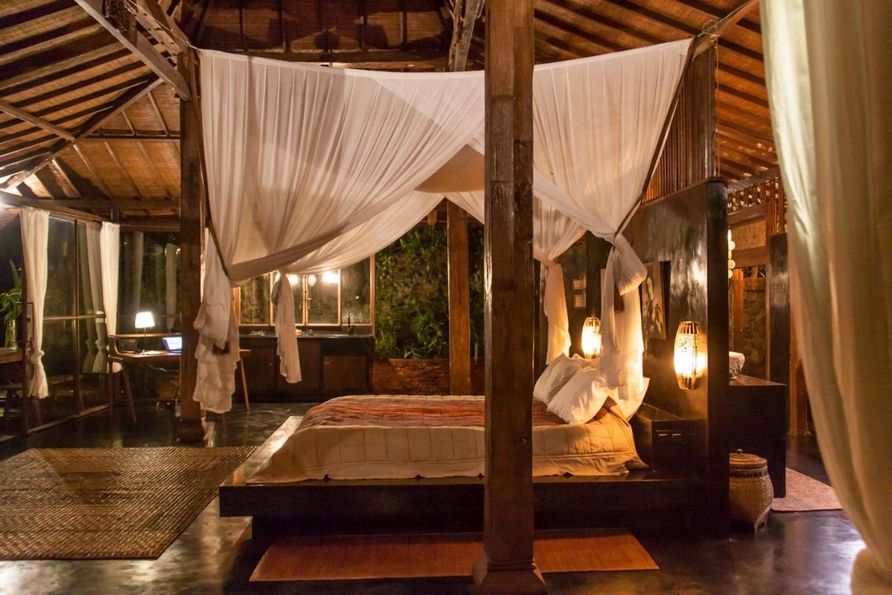 אובוד Villa Mahadevi Jungle Retreat Joglo 1 מראה חיצוני תמונה